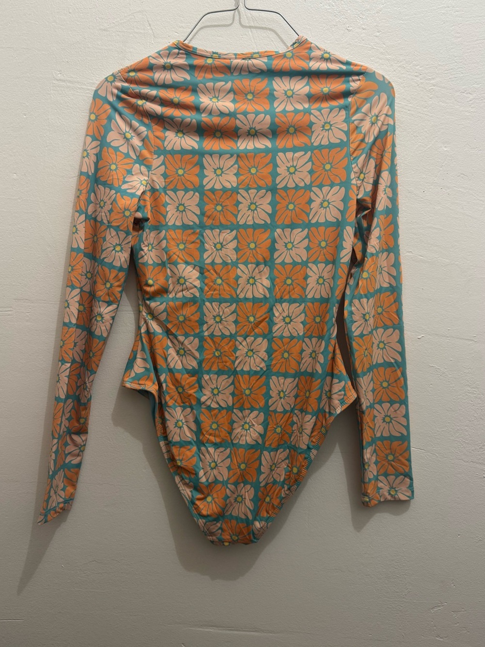 Dippin' Daisy's Shoal Front Zipper Long Sleeve One Piece (S) - Picture 7 of 10